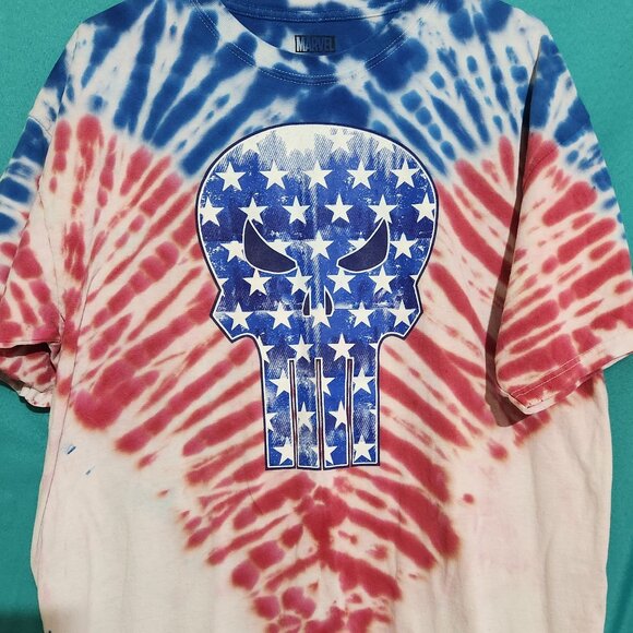Red, White & Blue Marvel Punisher T-Shirt, Size XL - Picture 1 of 2